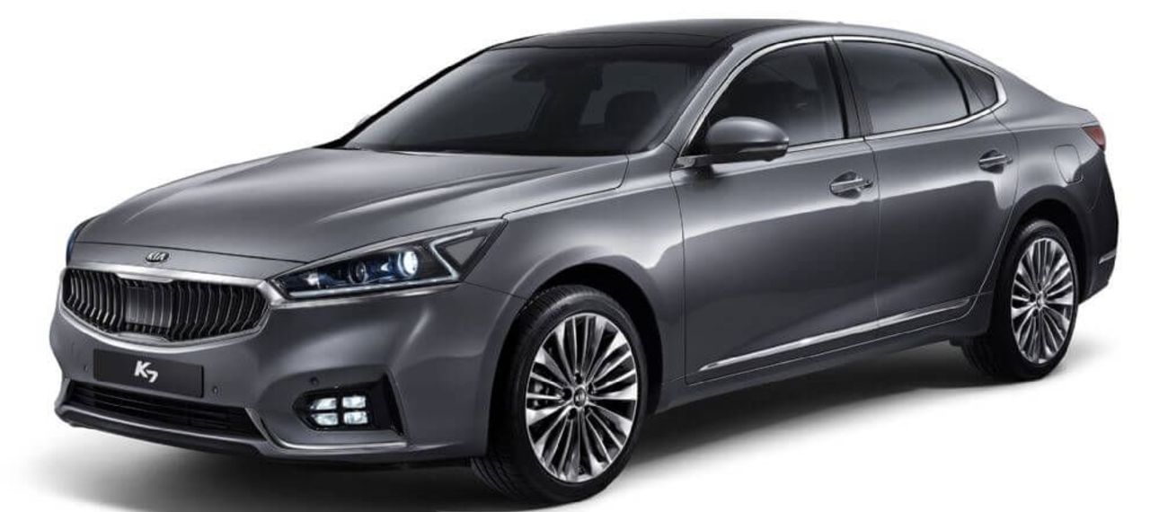 В Сети появились снимки обновленного Kia Cerato В Сети появились снимки обновленного Kia Cerato