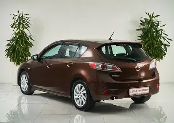 Mazda 3 Вид 4