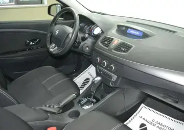 Renault Fluence Вид 4