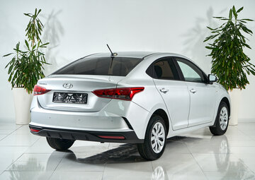 Hyundai Solaris Вид 4