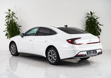 Hyundai Sonata Вид 4