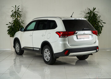 Mitsubishi Outlander Вид 4