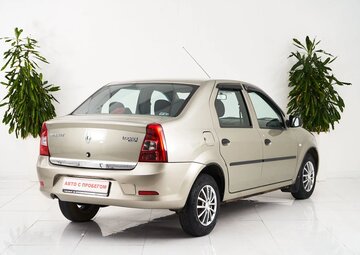 Renault Logan Вид 5