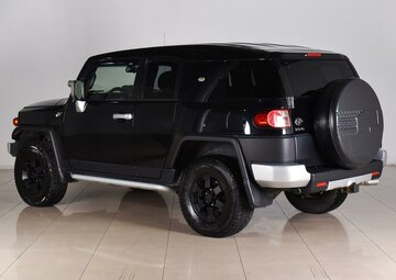 Toyota FJ Cruiser Вид 3