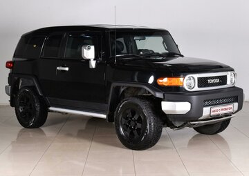 Toyota FJ Cruiser Вид 1