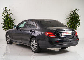Mercedes benz E-Класс Вид 4