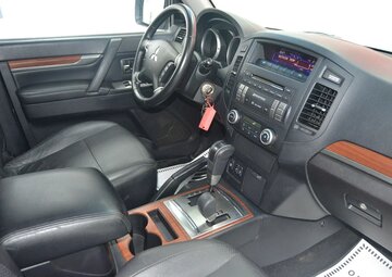 Mitsubishi Pajero Вид 5