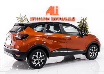 Renault Captur Вид 4